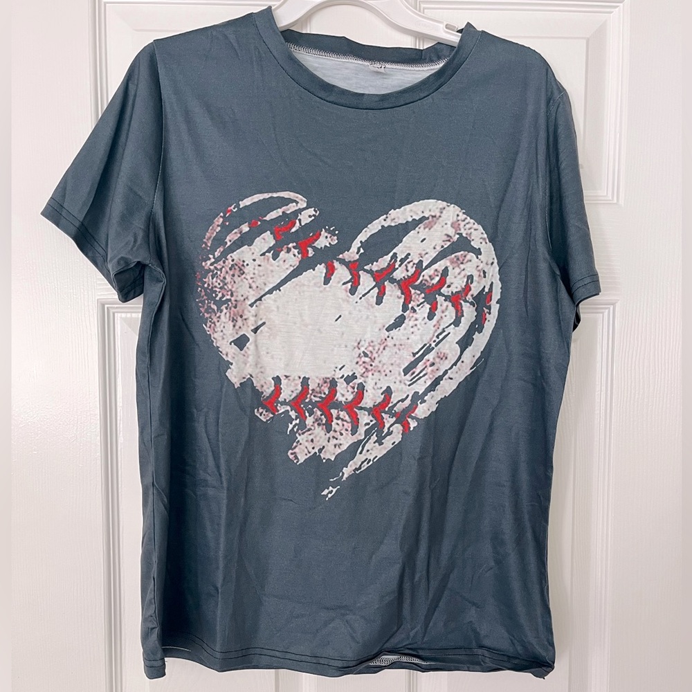 NWOT Pretty Baseball Heart T-shirt
